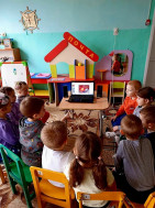 В рамках проведения тематических дней по правилам безопасности с воспитанники были проведены различные мероприятия по "Безопасности ".